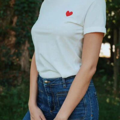 T-Shirt femme imprimé coeur